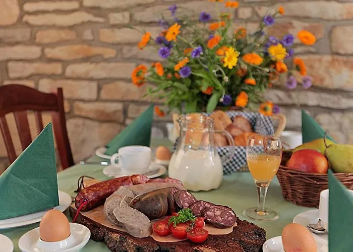 Naturhotel Etzdorfer Hof Hotel Schoenburg